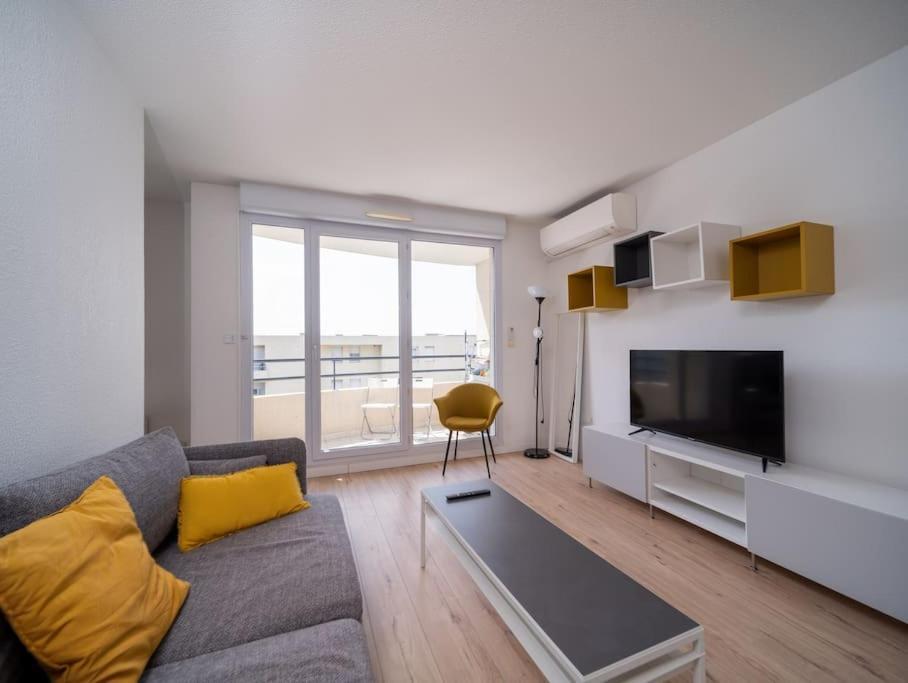 Appartement Tout Equipe Climatise Terrasse Hopital De La Timone Marseille Exterior photo